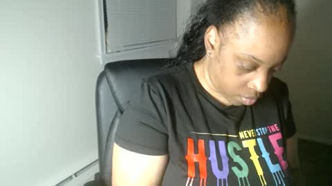 SexyMona online show from December 17, 10:05 pm