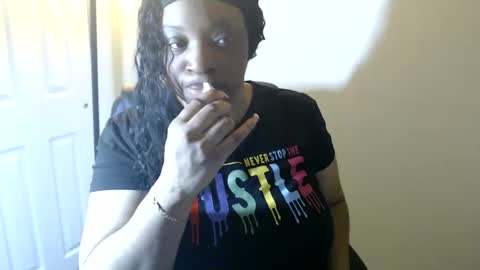 SexyMona online show from April 22, 7:44 am