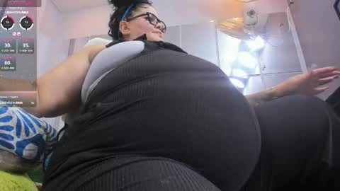 Snapshot of sexymoonlatina chatting on May 29, 8:07 pm Natasha online show from May 29, 8:07 pm