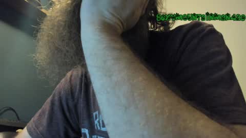Sexymountainman420 online show from December 21, 9:15 pm