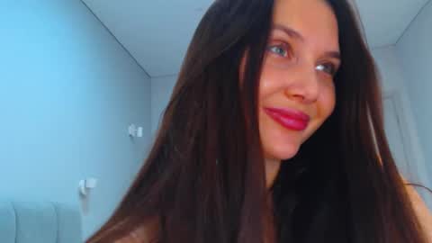 Snapshot of sexymymeow chatting on February 20, 5:44 am SexyMyMeow online show from February 20, 5:44 am