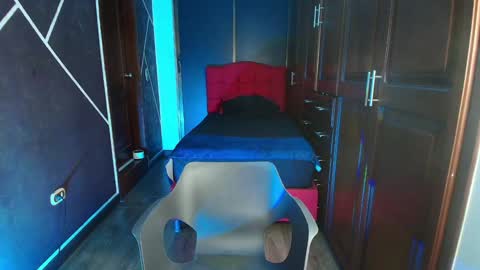 N A F online show from December 28, 1:08 am