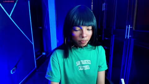 N A F online show from January 29, 7:32 pm