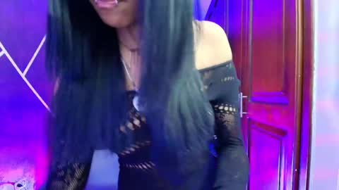 N A F online show from February 11, 7:16 pm