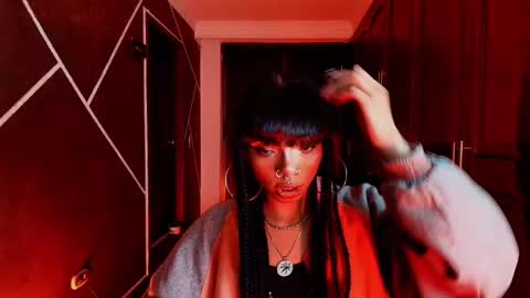 N A F online show from March 4, 8:38 pm