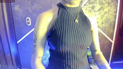 N A F online show from November 11, 7:36 pm