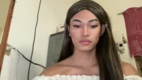 Snapshot of sexynakedweapon chatting on May 22, 3:39 pm LIEZEL online show from May 22, 3:39 pm