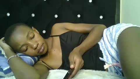 nanaa online show from April 13, 9:53 pm