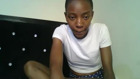 nanaa online show from April 24, 8:06 am