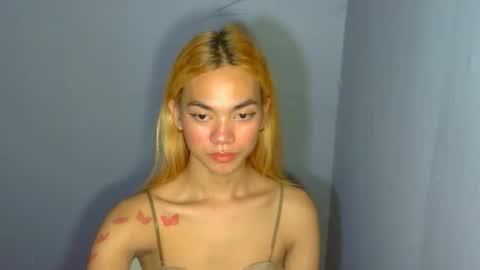 Snapshot of sexynaughty_gersan chatting on December 15, 5:28 pm GERSAN online show from December 15, 5:28 pm