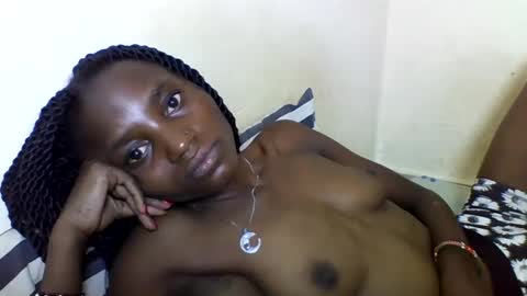 Snapshot of sexyneedle22 chatting on February 14, 9:13 am VIVIAN online show from February 14, 9:13 am