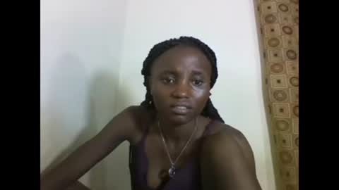 Snapshot of sexyneedle22 chatting on February 15, 6:01 pm VIVIAN online show from February 15, 6:01 pm