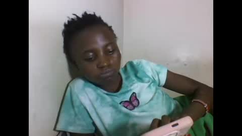 Snapshot of sexyneedle22 chatting on February 19, 7:38 pm VIVIAN online show from February 19, 7:38 pm