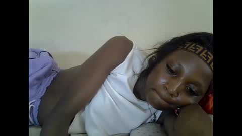 Snapshot of sexypetite4 chatting on June 9, 8:37 am SHARON online show from June 9, 8:37 am