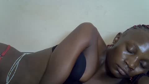 Snapshot of sexypetite4 chatting on July 8, 9:25 am SHARON online show from July 8, 9:25 am