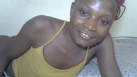 Snapshot of sexypetite4 chatting on July 10, 12:08 pm SHARON online show from July 10, 12:08 pm