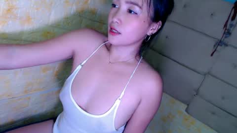 Snapshot of sexypinaymiya chatting on January 7, 3:35 am Miyah online show from January 7, 3:35 am