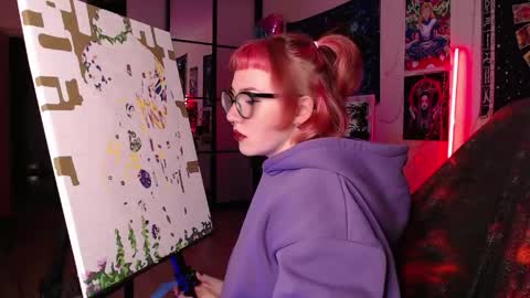 Alyssa online show from April 21, 1:28 pm