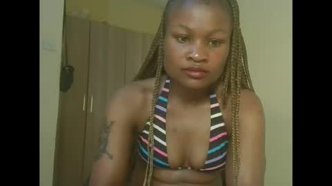 Snapshot of sexyqueenivy chatting on November 21, 6:39 pm queenivy online show from November 21, 6:39 pm