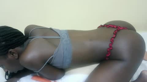 Snapshot of sexyranny chatting on March 10, 5:43 am ranny online show from March 10, 5:43 am