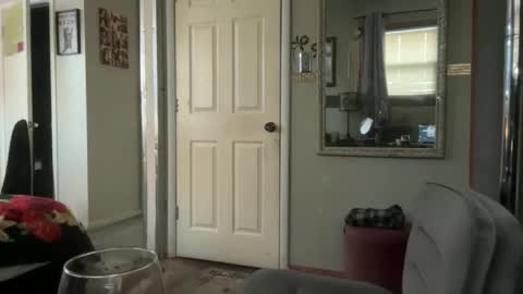 sexyred77713 online show from January 15, 9:07 pm