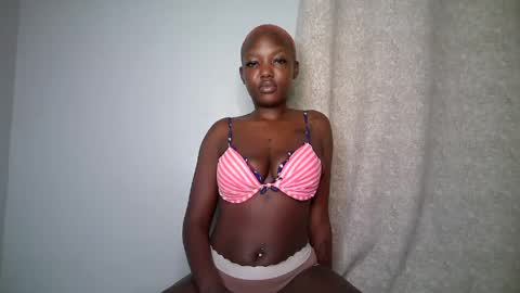 Snapshot of sexyrops chatting on June 7, 3:10 am sexyrops online show from June 7, 3:10 am