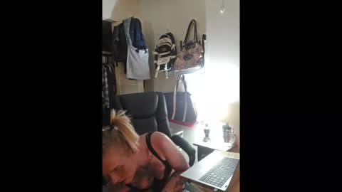 Snapshot of sexysadiesavage chatting on July 24, 11:58 pm Sexy Sadie Savage online show from July 24, 11:58 pm