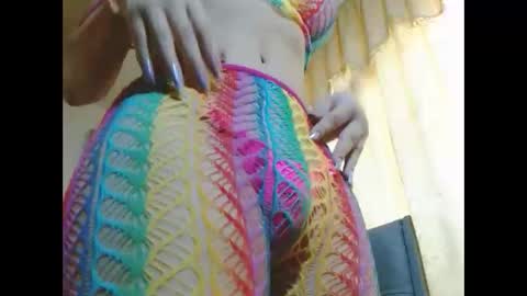 Venus Independent Model online show from November 25, 8:20 pm