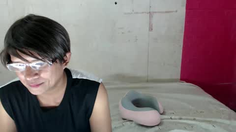 Snapshot of sexyseductionxx chatting on February 6, 12:37 pm carl online show from February 6, 12:37 pm