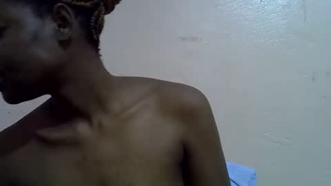 sexyshaz22 online show from April 19, 9:17 pm