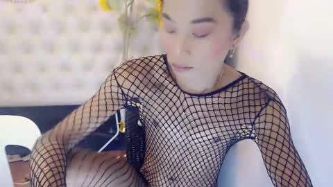 sexyshinixx online show from September 19, 10:10 pm