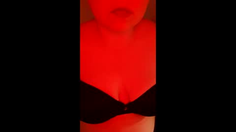 sexysidney22 online show from April 19, 5:29 am