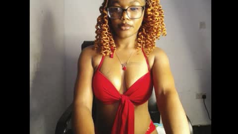 Darkskinned Rae online show from April 9, 10:15 pm