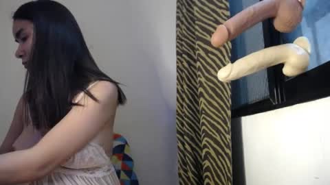 Snapshot of sexysweetyangel chatting on February 13, 5:37 am SEXYSWEETYANGEL online show from February 13, 5:37 am