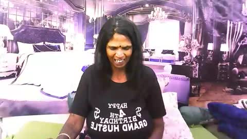 Snapshot of sexyva4u2luv chatting on November 4, 3:11 pm sexyva4u2luv online show from November 4, 3:11 pm