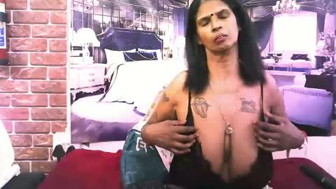 Snapshot of sexyva4u2luv chatting on November 16, 12:16 am sexyva4u2luv online show from November 16, 12:16 am