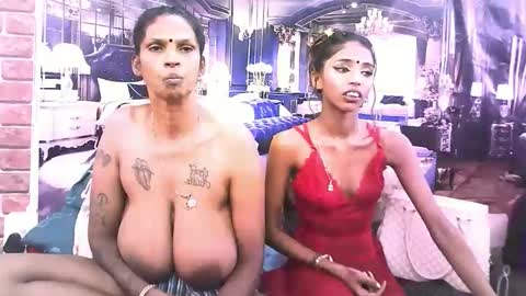 Snapshot of sexyva4u2luv chatting on November 23, 6:57 am sexyva4u2luv online show from November 23, 6:57 am