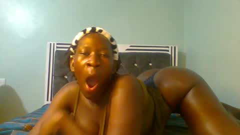 VIVIAN online show from February 1, 8:08 am