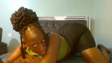 VIVIAN online show from March 1, 8:42 pm