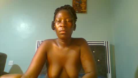 VIVIAN online show from March 8, 8:03 pm