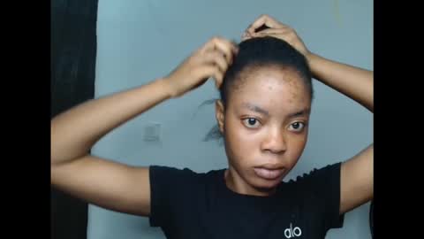 sexyxpeach online show from October 19, 4:18 pm