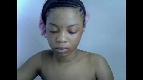 sexyxpeach online show from March 27, 10:20 pm