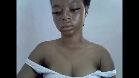 sexyxpeach online show from April 20, 10:51 am