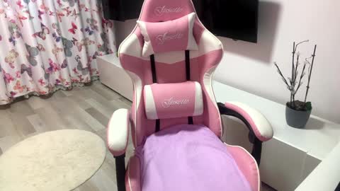 Snapshot of sexyycouple22 chatting on January 23, 6:06 am Sexycouple online show from January 23, 6:06 am