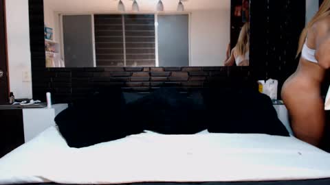 sexyycutedoll online show from January 30, 1:55 am