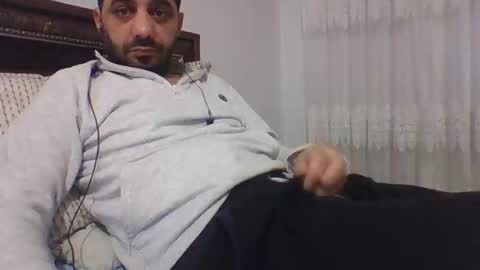 Snapshot of sexyyy_mannn chatting on January 15, 2:24 pm sexyyy_mannn online show from January 15, 2:24 pm
