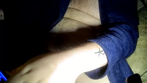 Snapshot of sexzilla15 chatting on October 25, 9:06 am no face online show from October 25, 9:06 am