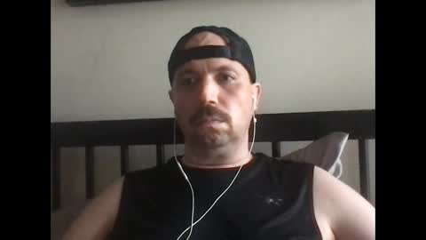 sfgiants1982 online show from September 18, 11:07 pm