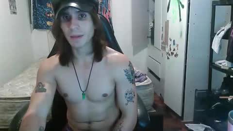 Snapshot of shacoklown chatting on February 25, 2:10 am shacoklown online show from February 25, 2:10 am