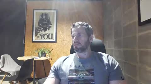 shad0w_hunter online show from December 19, 11:46 pm